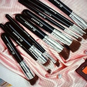 Blakey makeup brush set premium synthetic